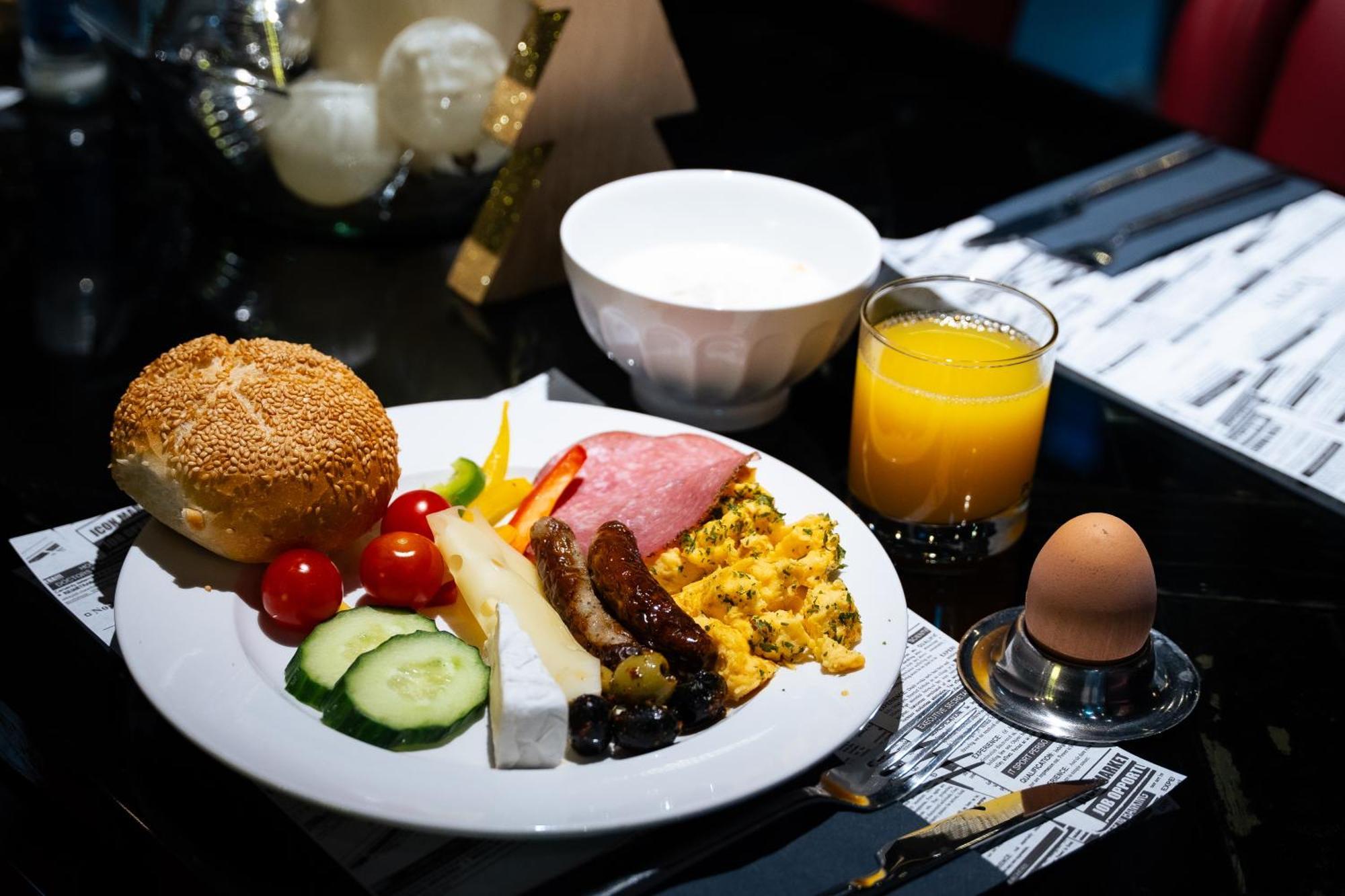 Hotel Medo Koeln Екстер'єр фото