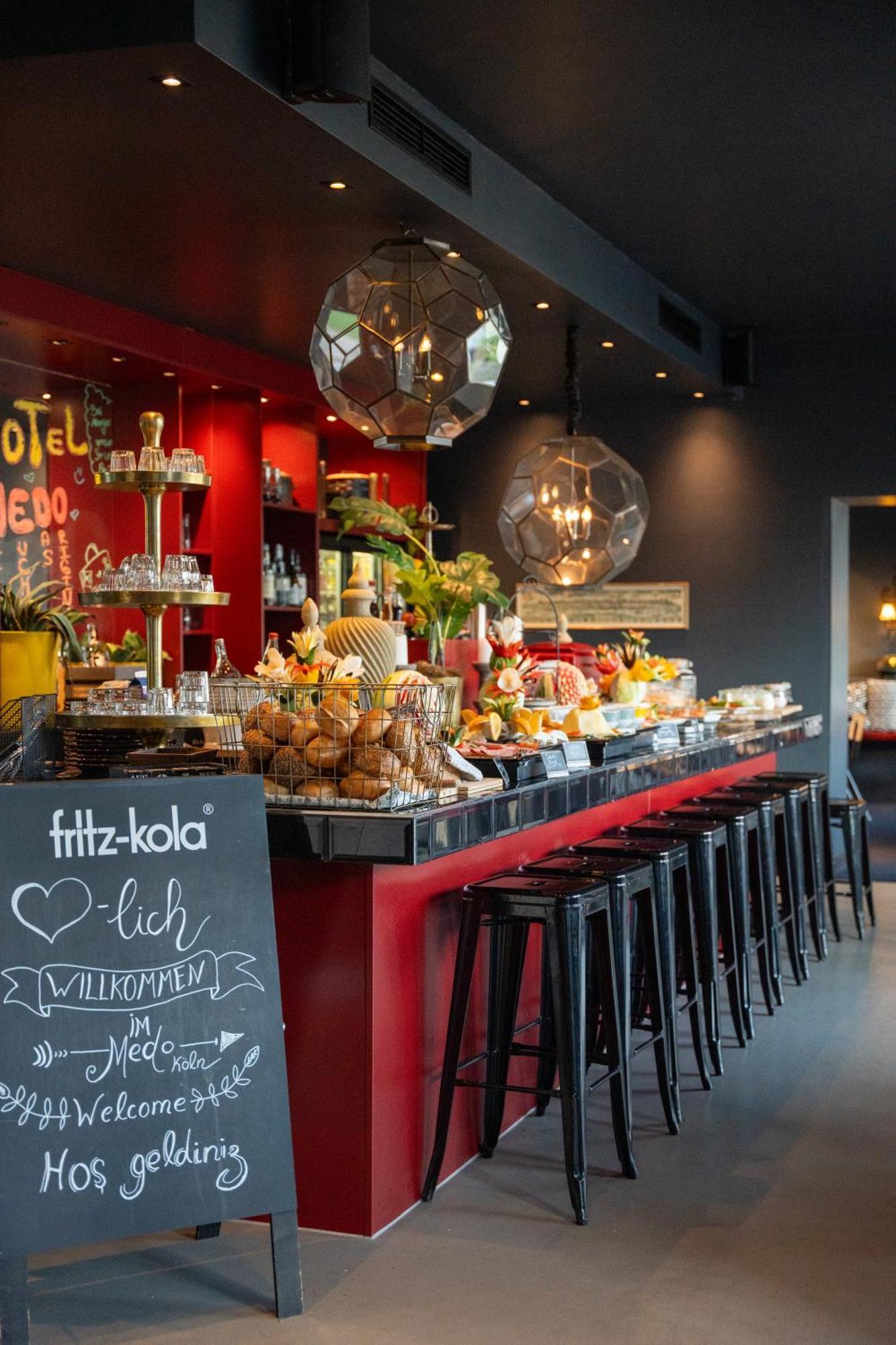 Hotel Medo Koeln Екстер'єр фото