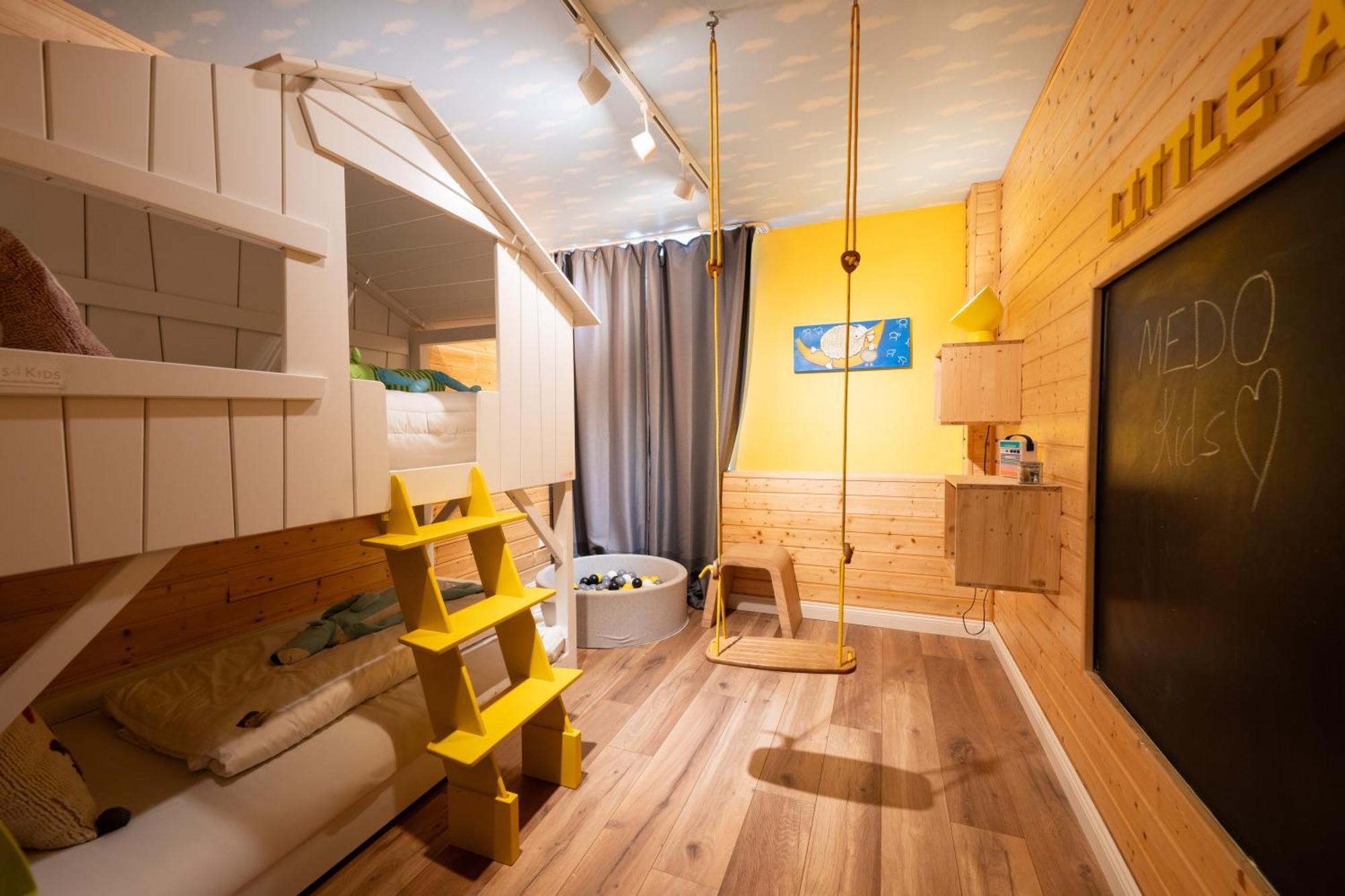 Hotel Medo Koeln Екстер'єр фото